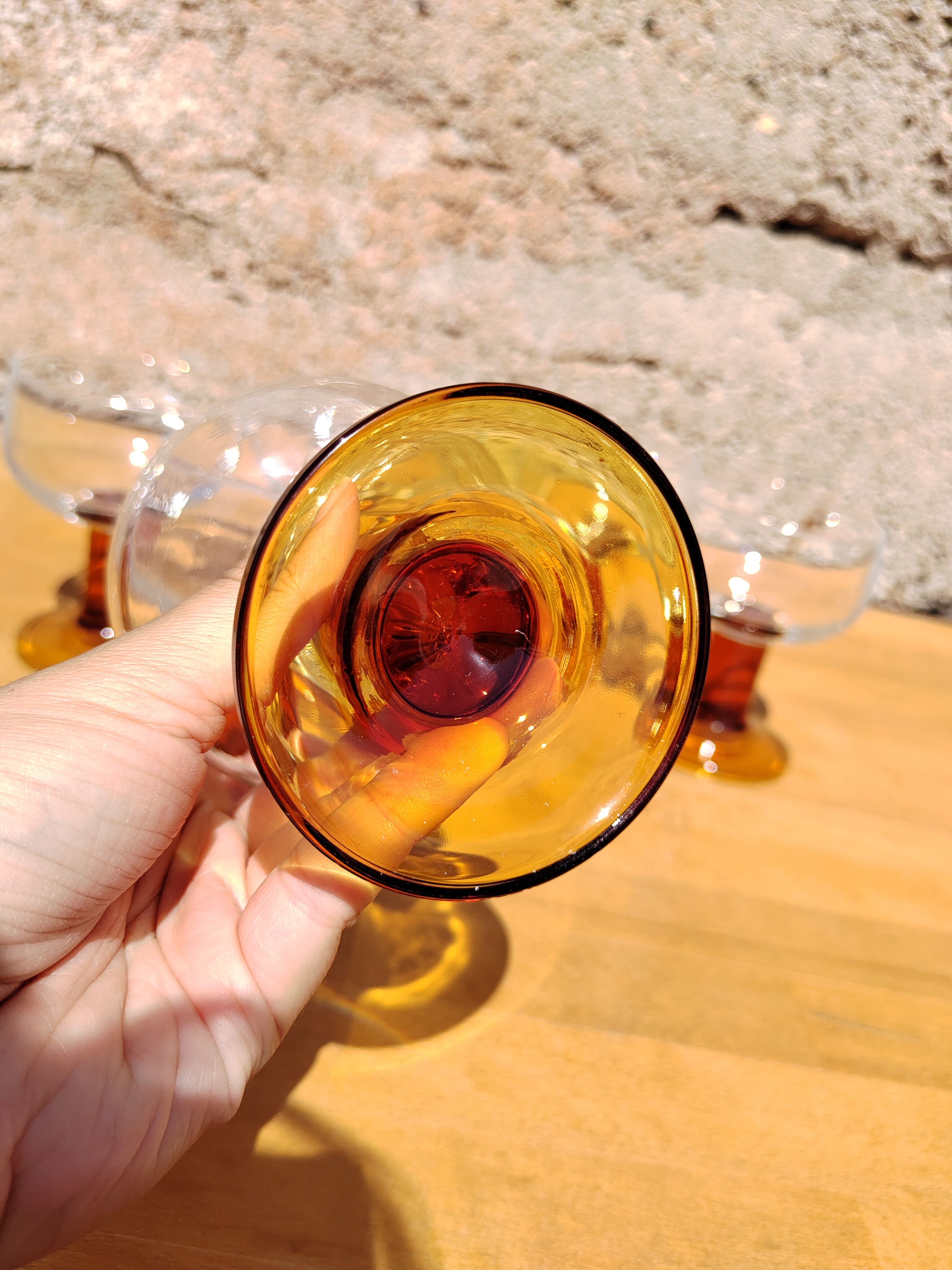 Suite of 6 cocktail glasses 70s