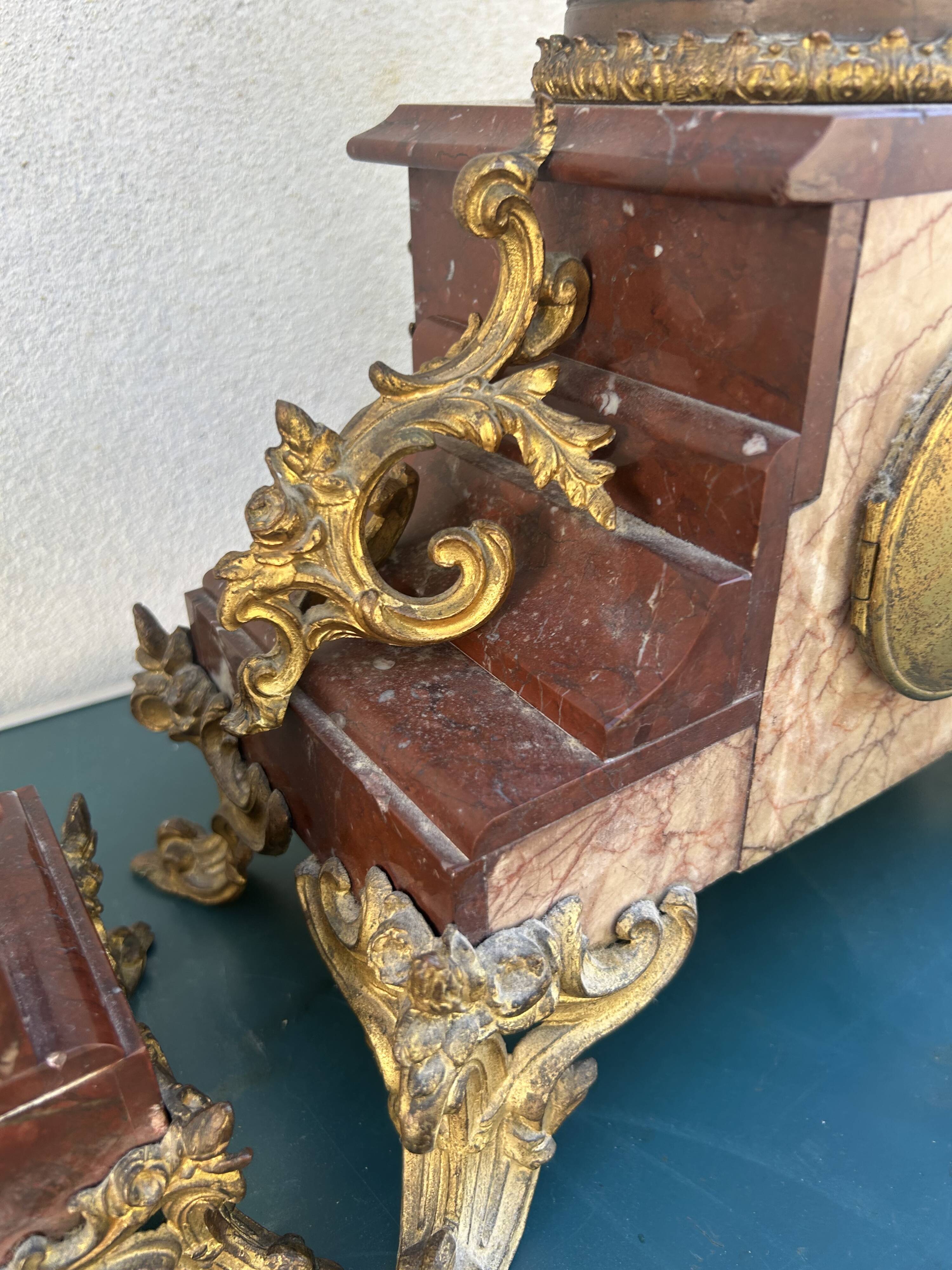 Garniture de cheminée Napoléon III marbre & régule signé Auguste. Moreau