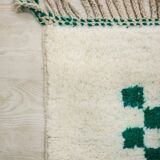 Green square Berber rug size 150 x 250 cm