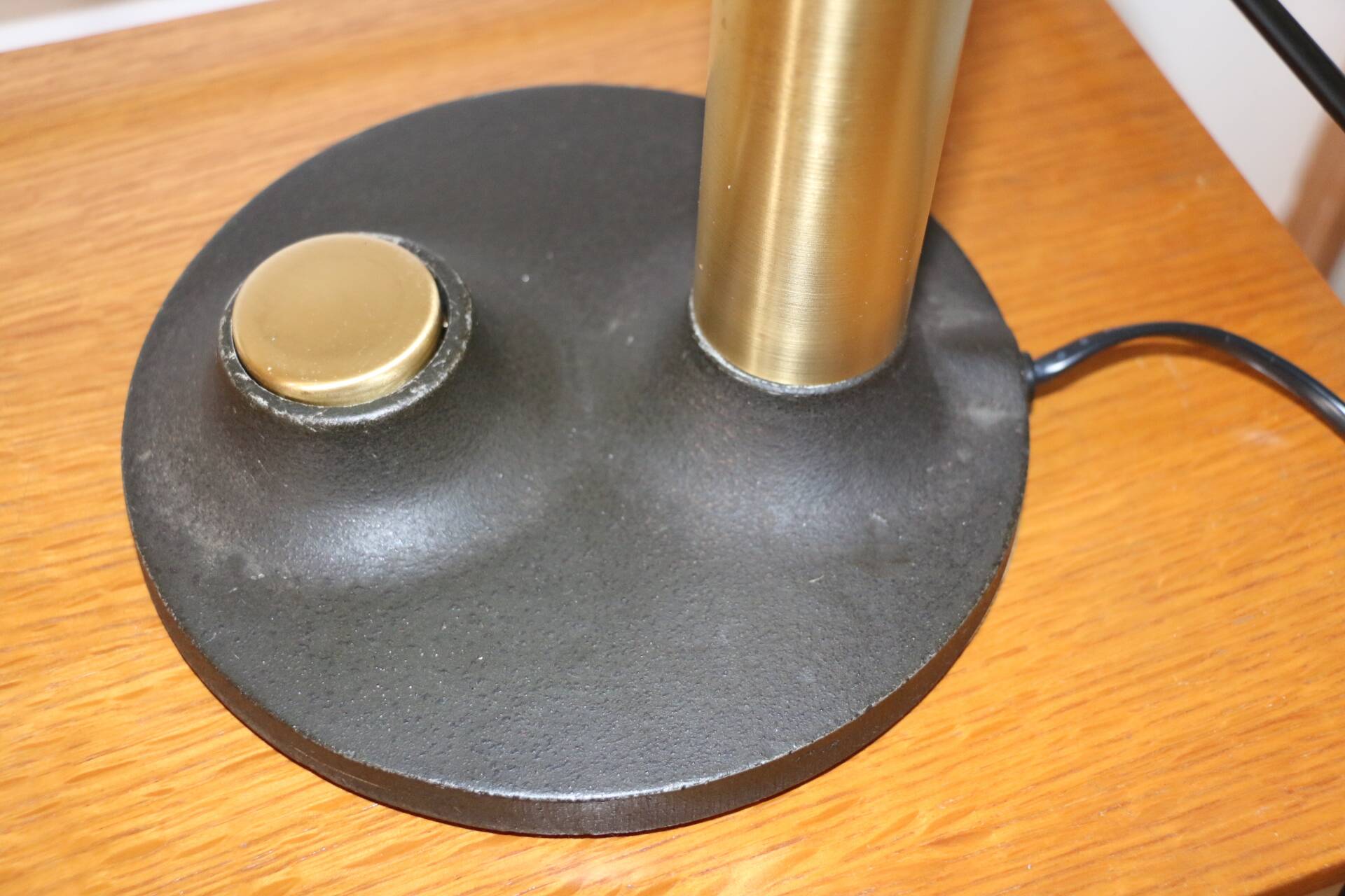 Hillebrand metal brass lamp