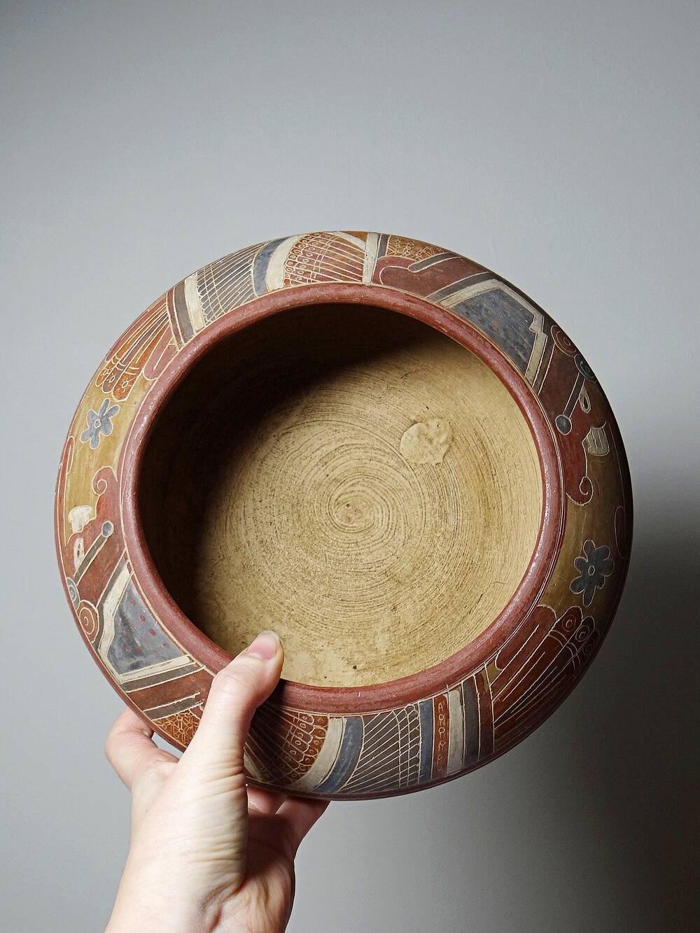 Vintage pre-Columbian style handcrafted ceramic decorative bowl