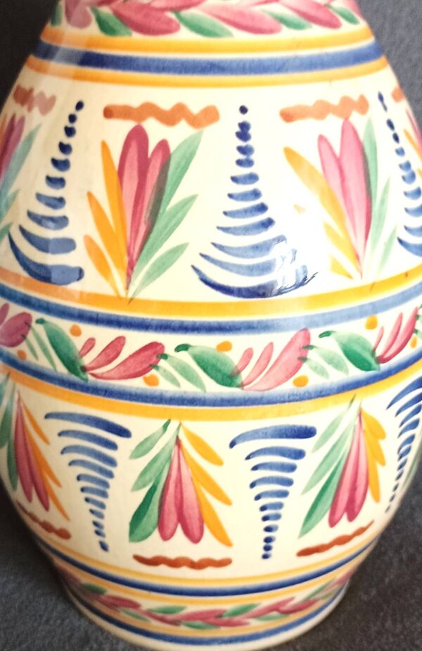 Vase en faïence de Quimper – HB Quimper – Modèle 510 décor C.C. – Vers 1955