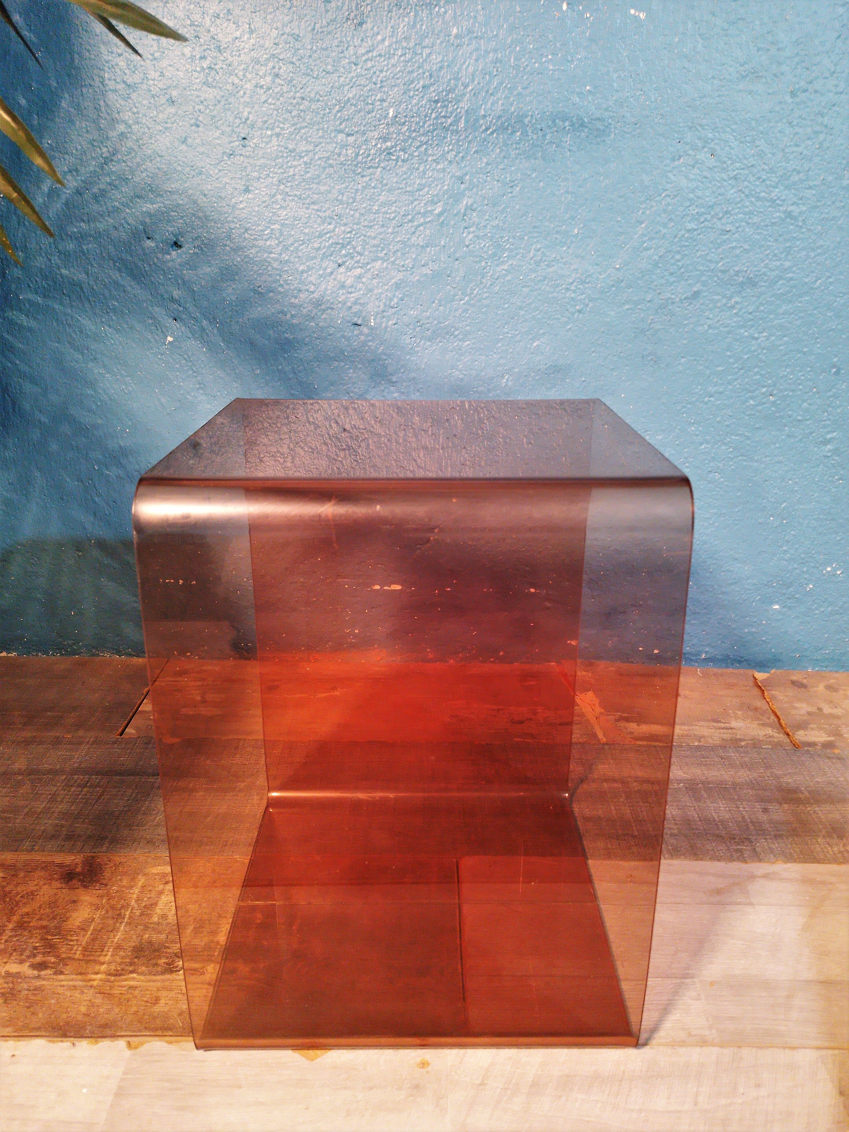 Bouts de canapé plexiglass de Michel Dumas 1970