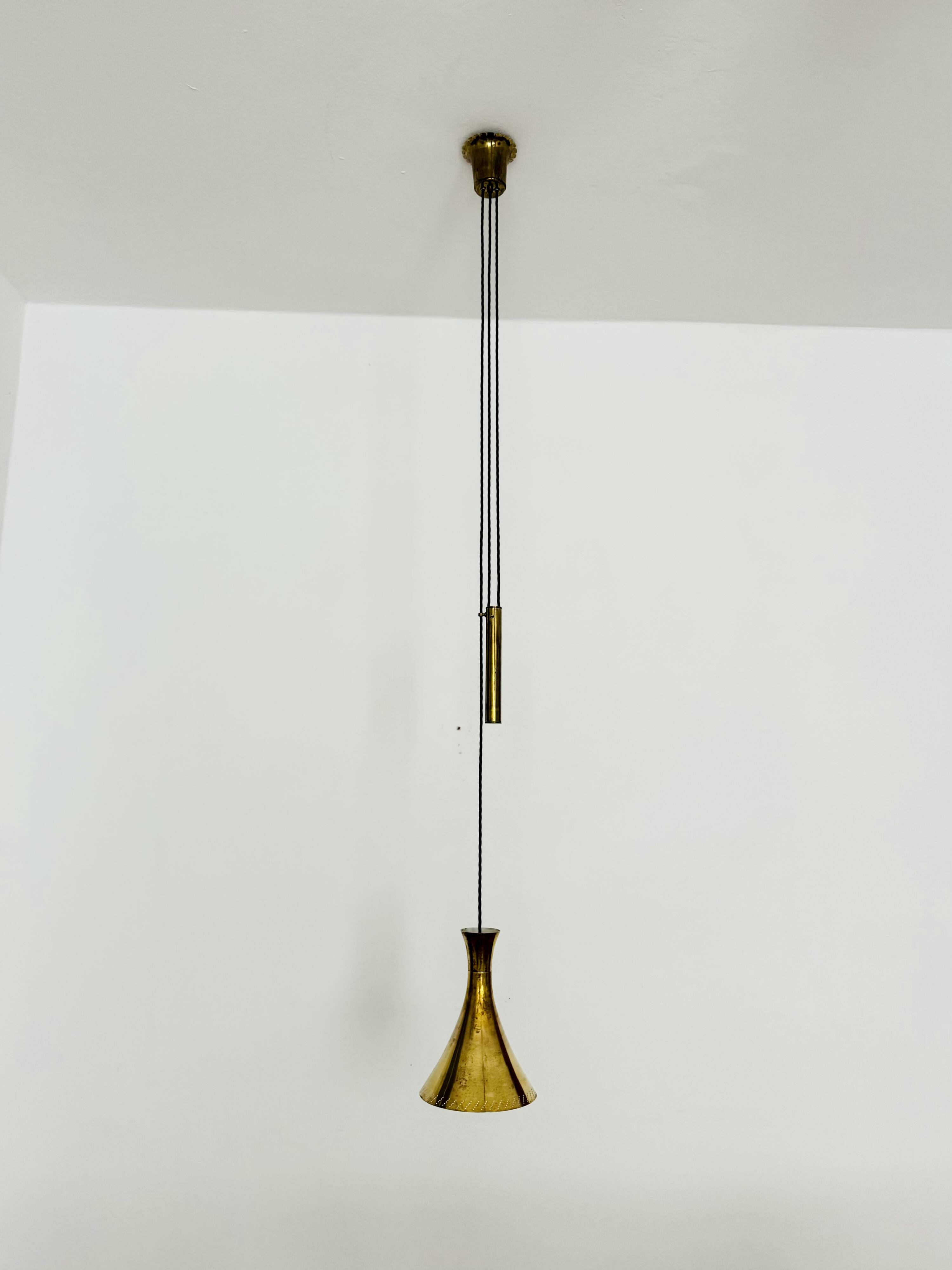 Adjustable Brass Pendant Lamp with Counterweight