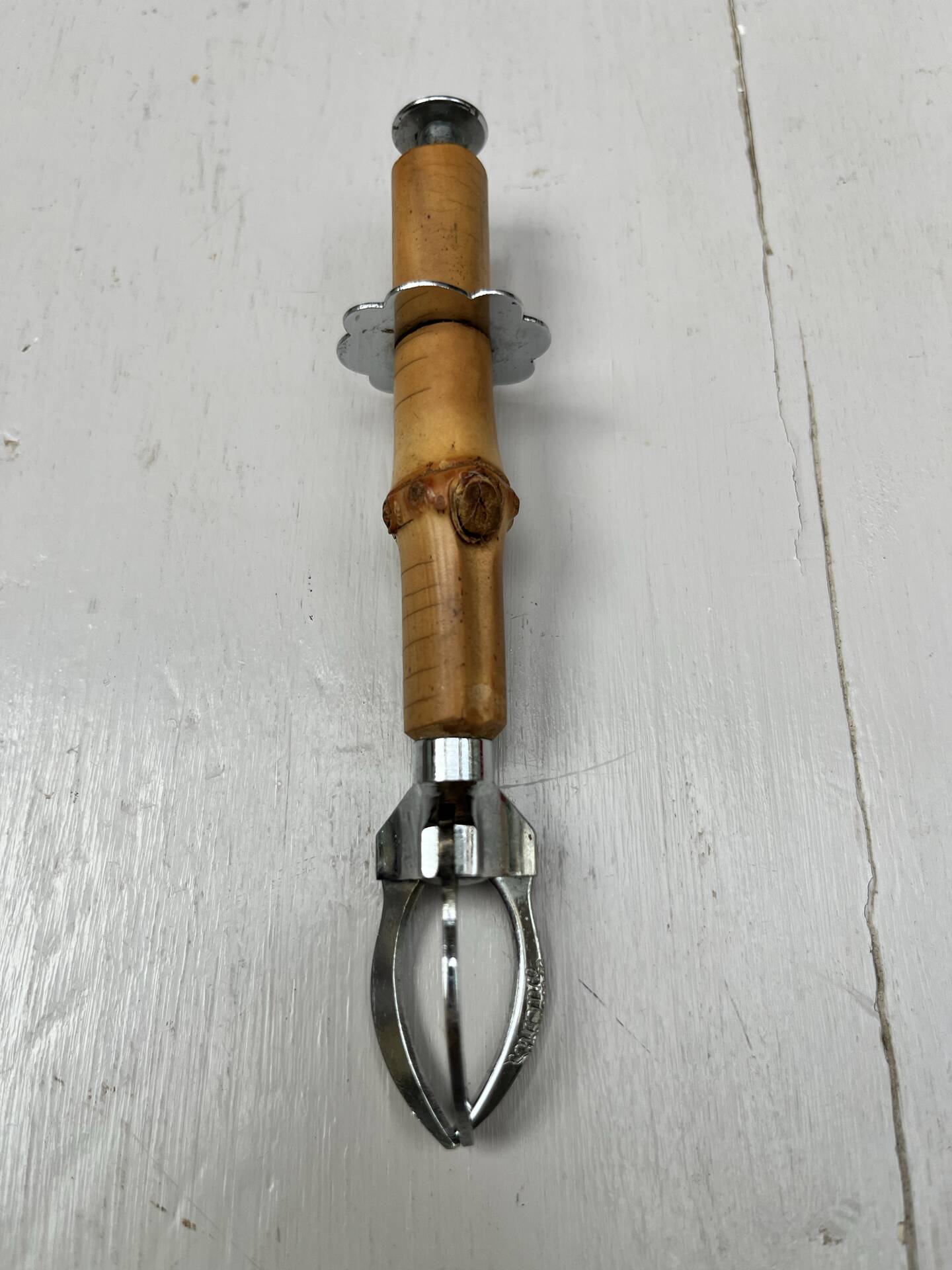 Bamboo sugar tongs