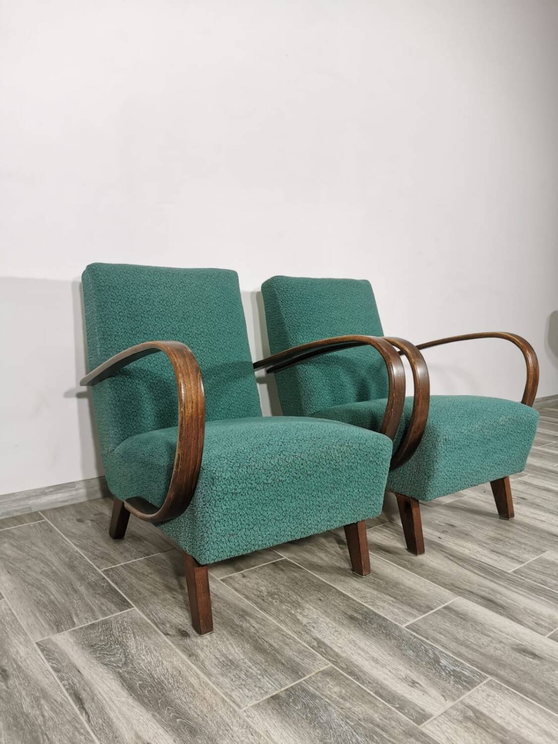 Art Deco Armchair by Jindrich Halabala