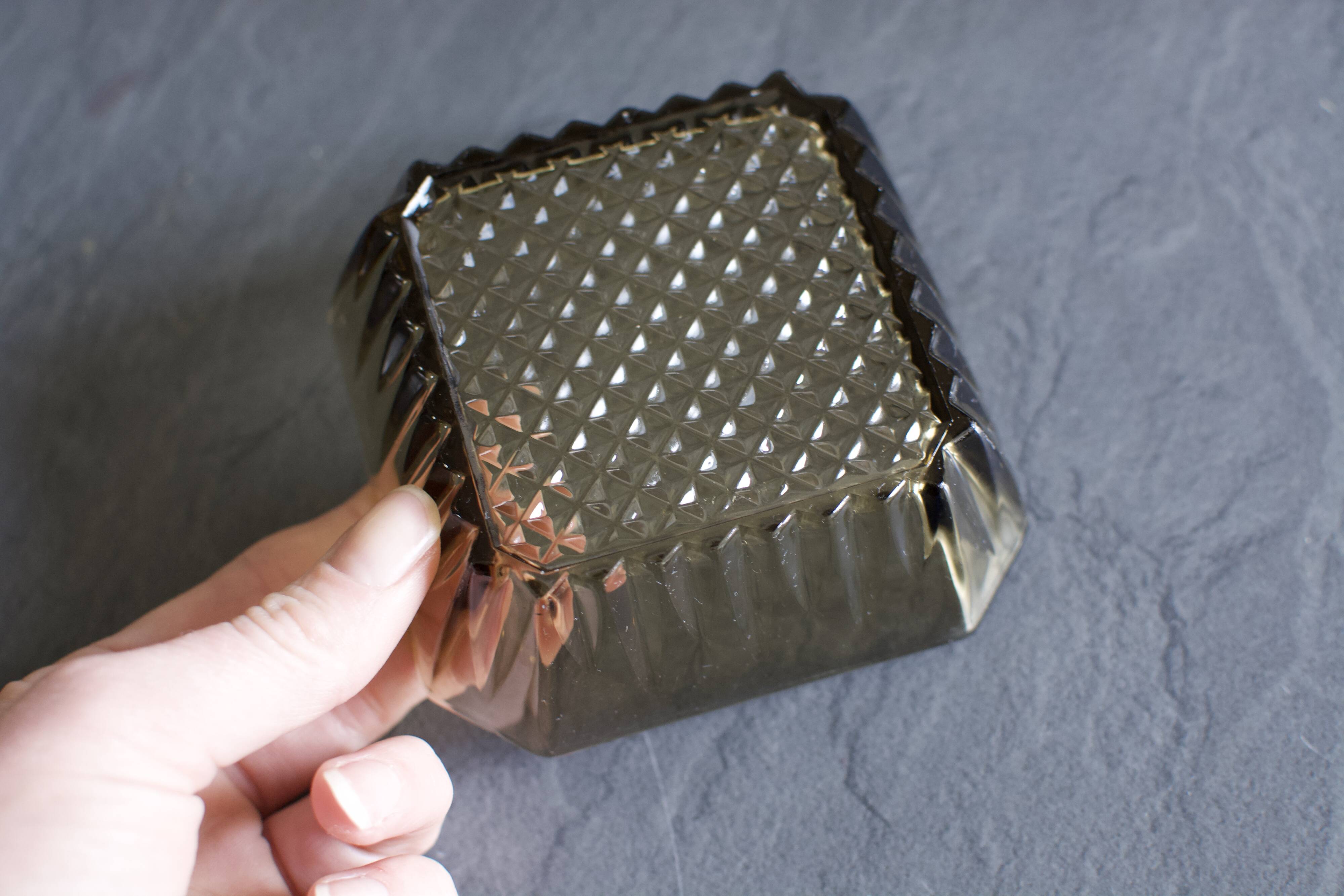 4 vintage cups Smoked glass