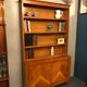 Bibliothèque vintage pieds compas