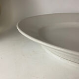 Plat blanc en porcelaine