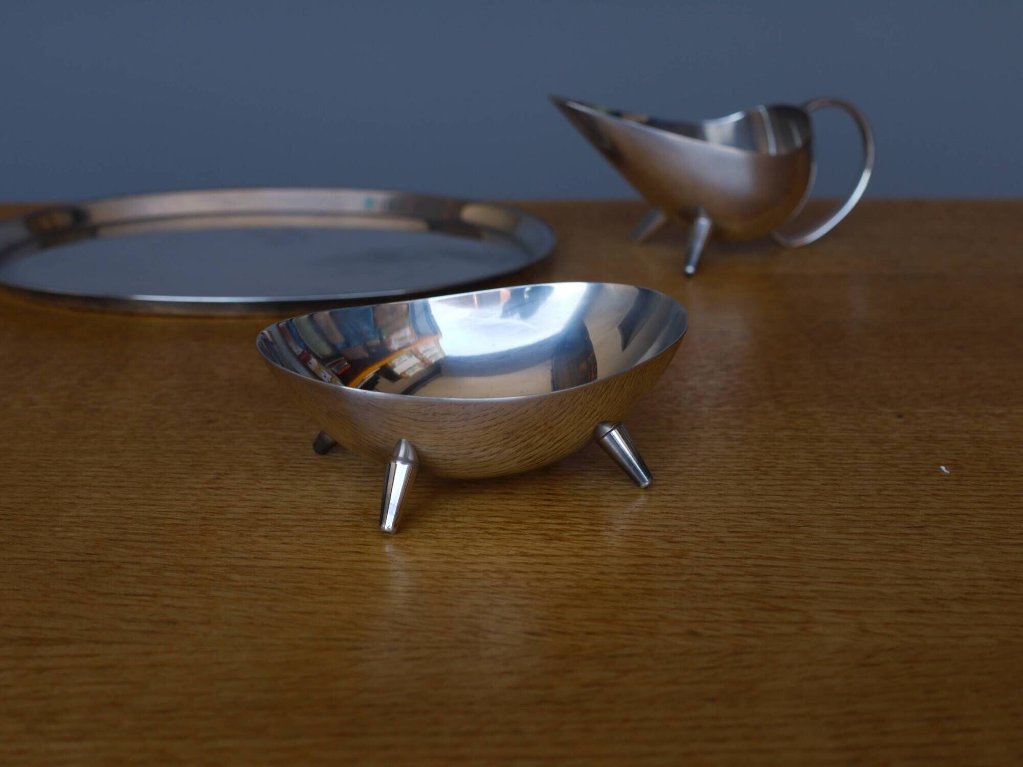 Service à lait et sucre sur plateau par Kurt Meyer pour WMF, 1953