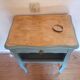 Table de chevet / Guéridon rénové Vert Sauge & Bois brut