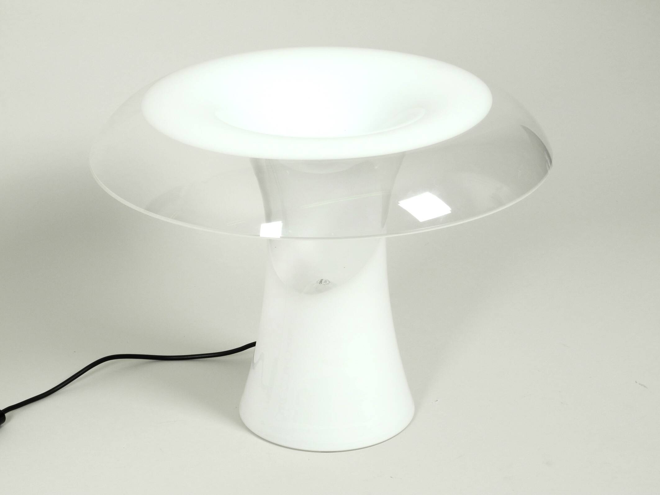 Huge 1960s italian two-piece Murano glass mushroom table lamp by Vistosi