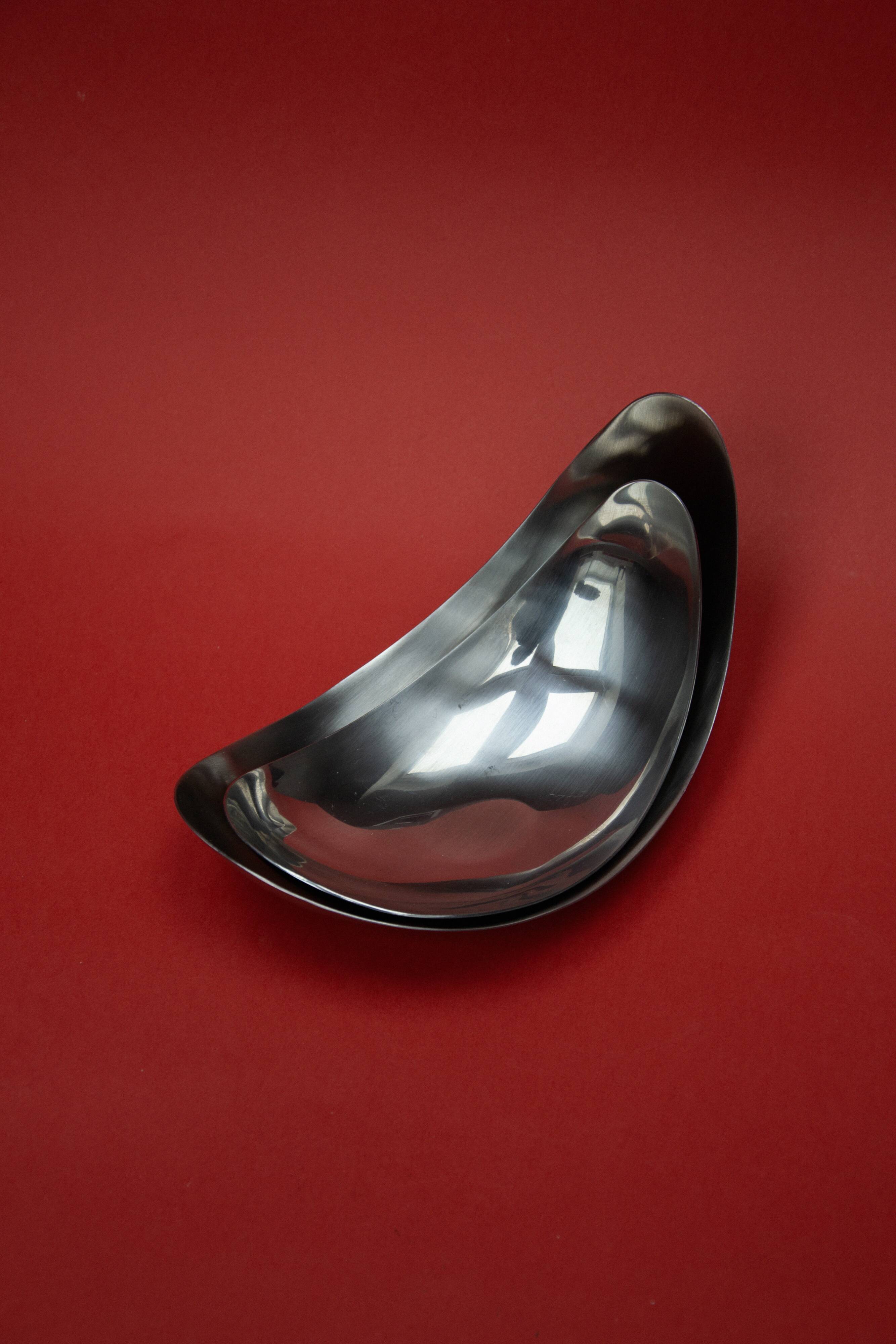 Set of 2 "Leaf" bowls by Helle Damkjær for Georg Jensen