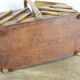 Travailleuse en bois rustique