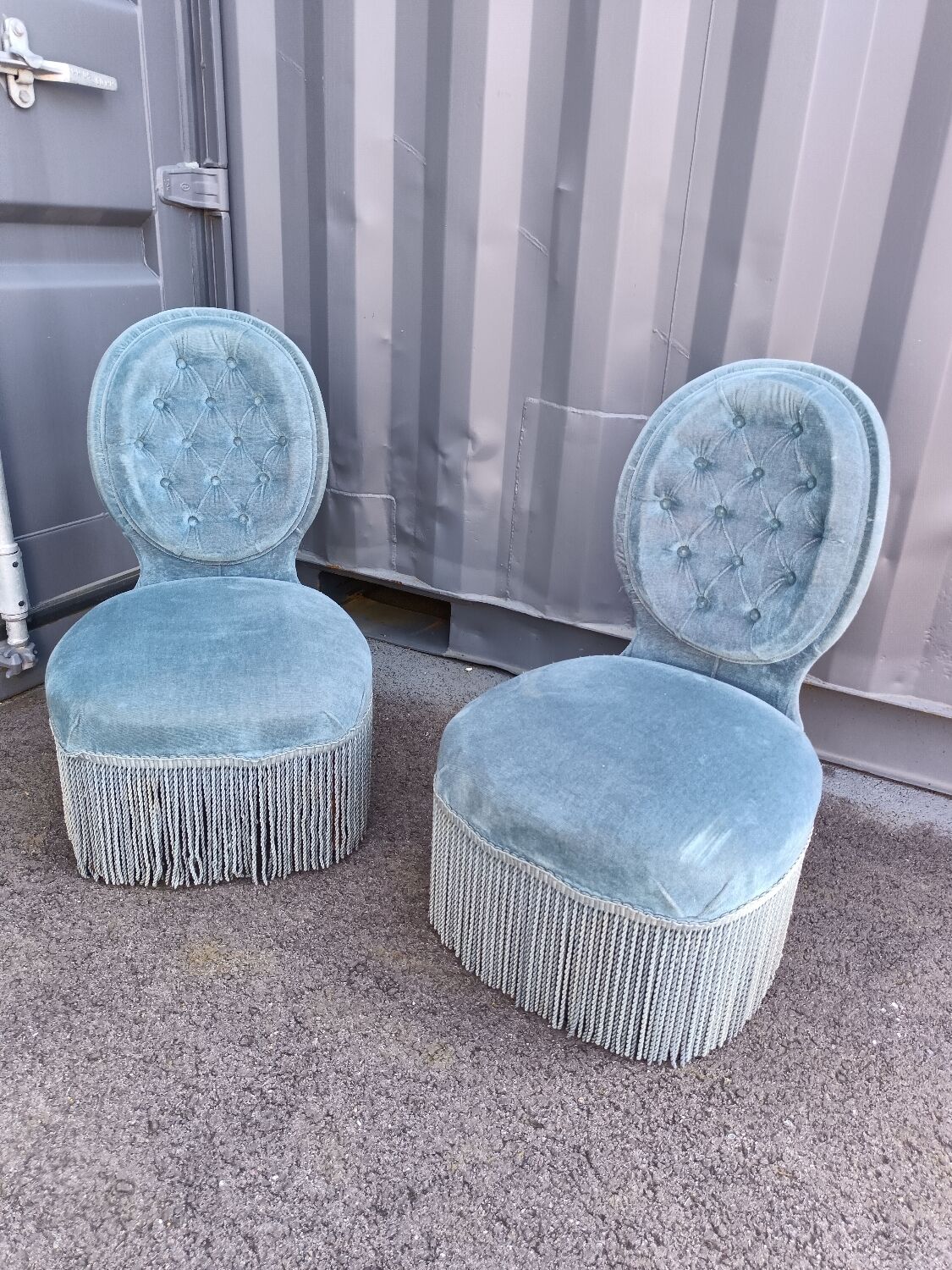 Paire de chauffeuses fauteuils anciens