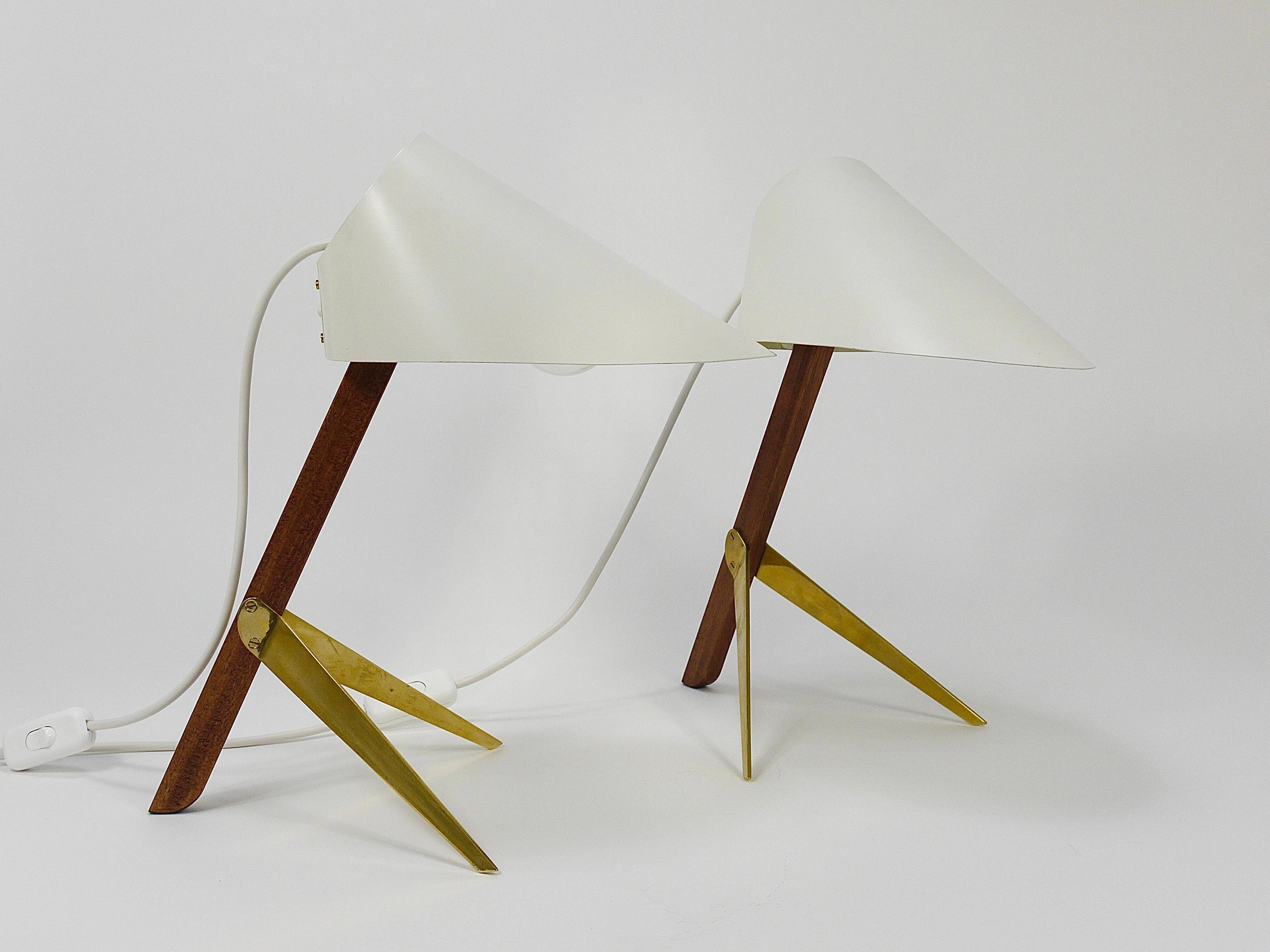 Two white desk lamps "Billy TL" by J.T. Kalmar, Vienna, mid-century style.