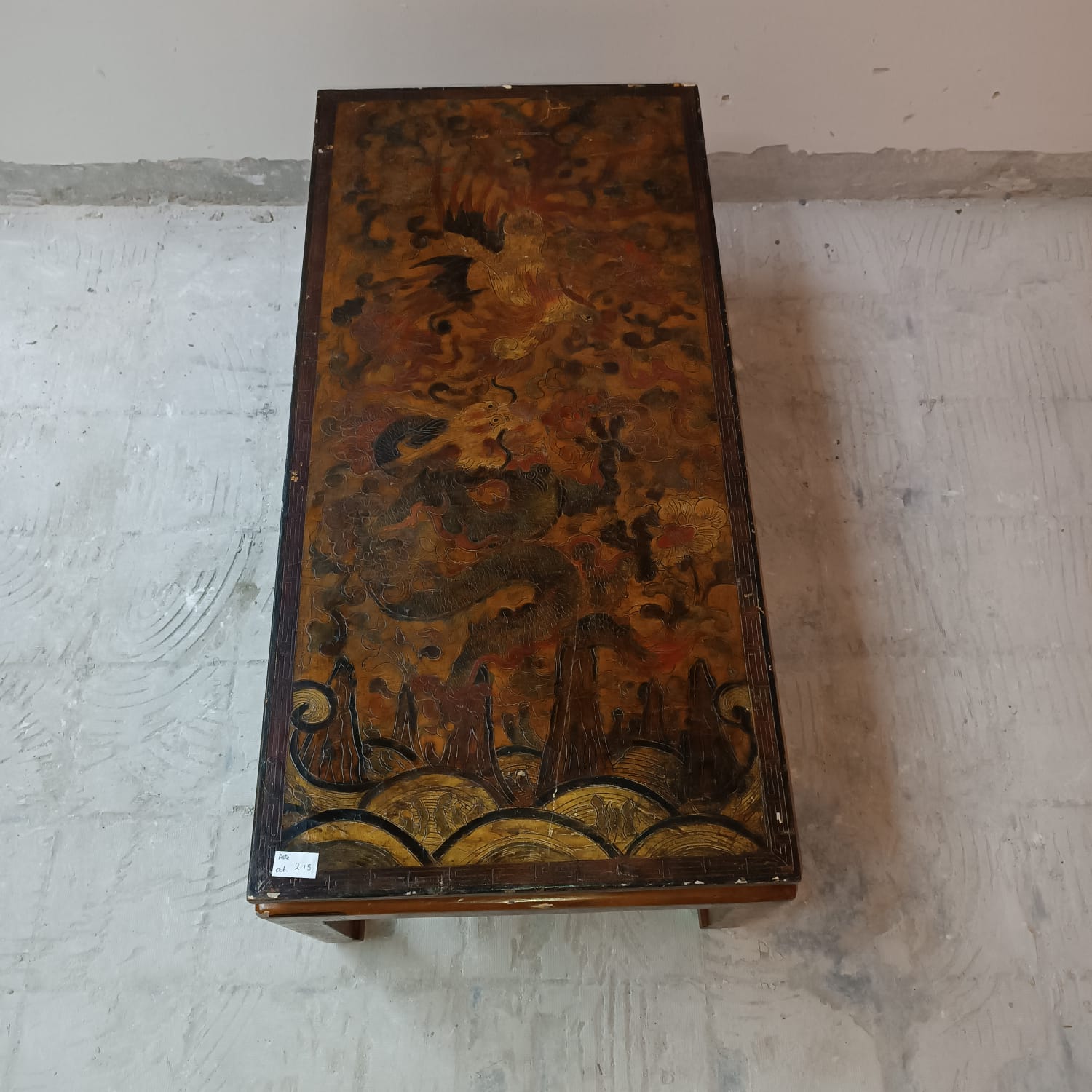 Coffee table antique asian year 1930