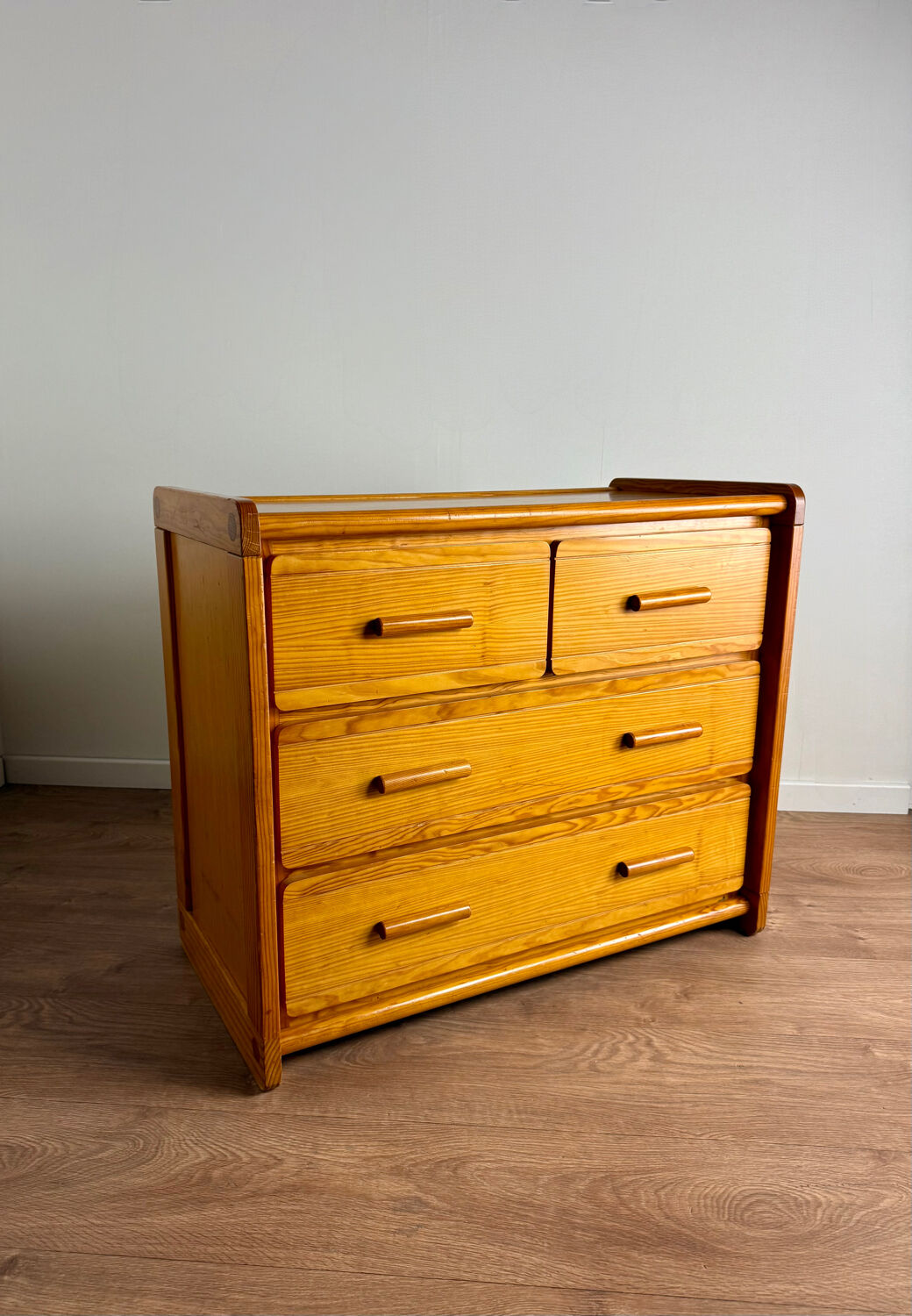 Gauthier Maison chest of drawers in solid pine, 1980s