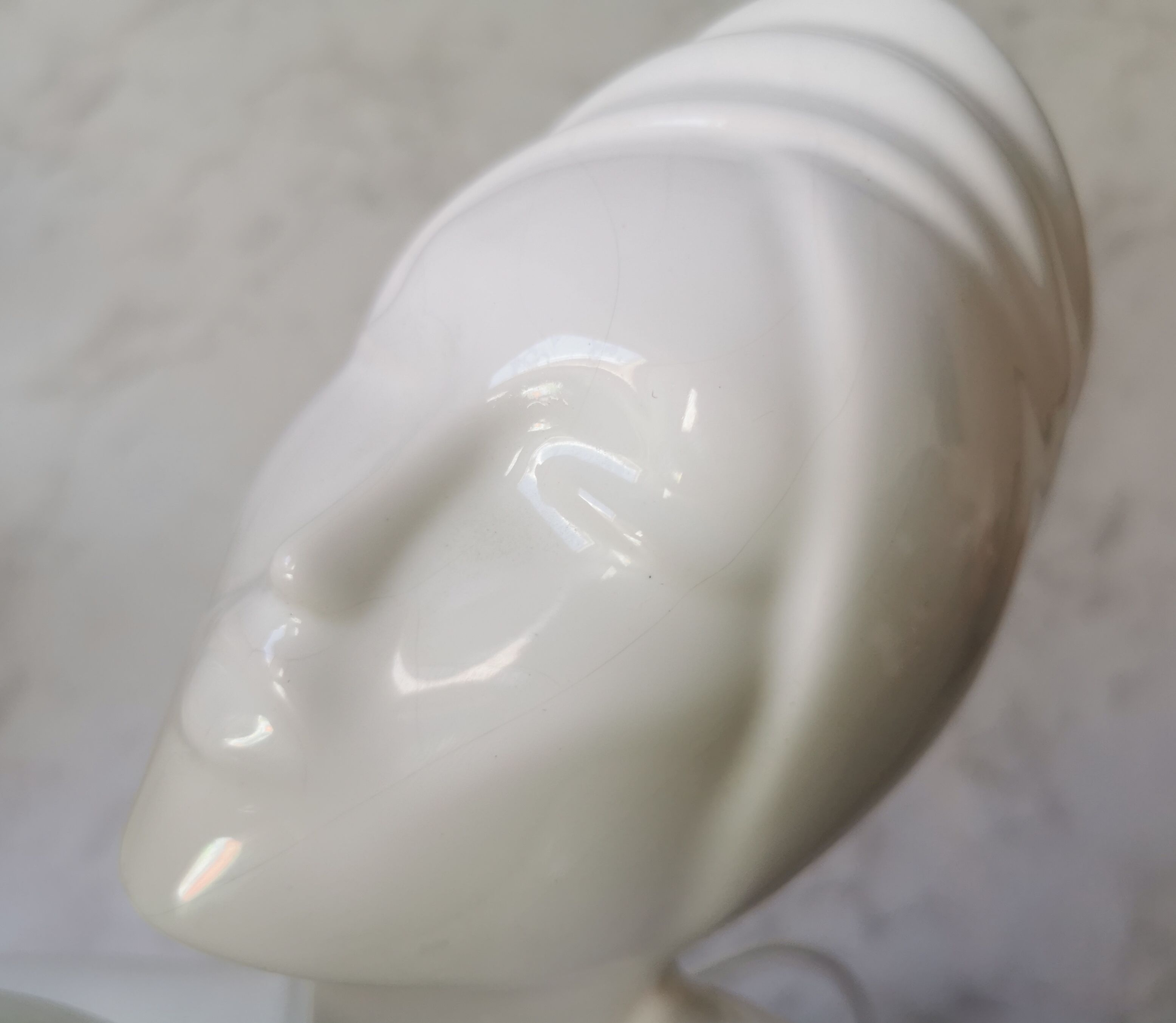 Women's lamp ceramic opal globe