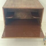 Table d'appoint en bois marron