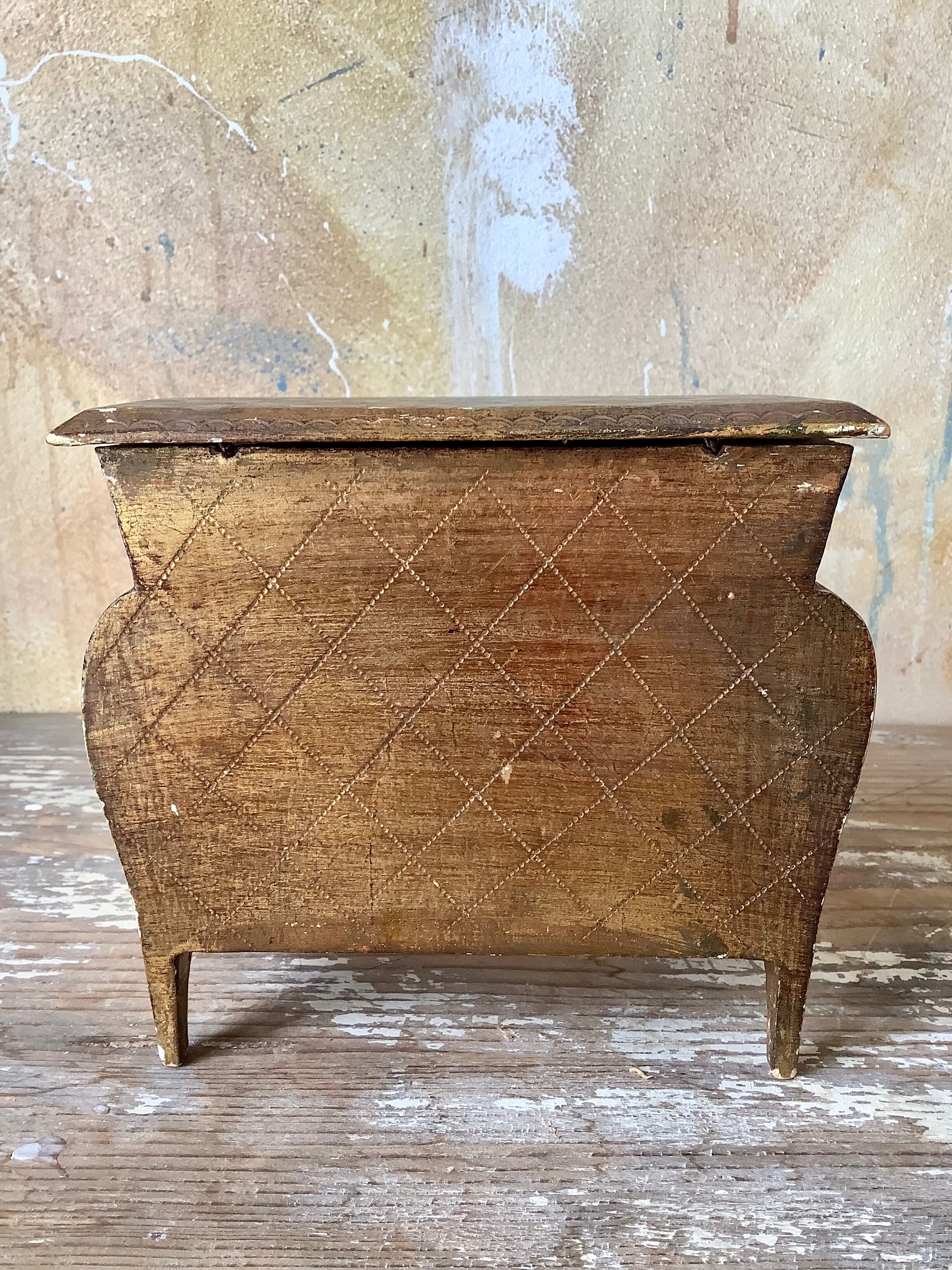 Venetian-style jewelry chest, Florentine wooden