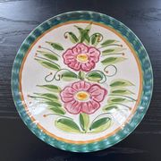 Italian dish with floral decoration