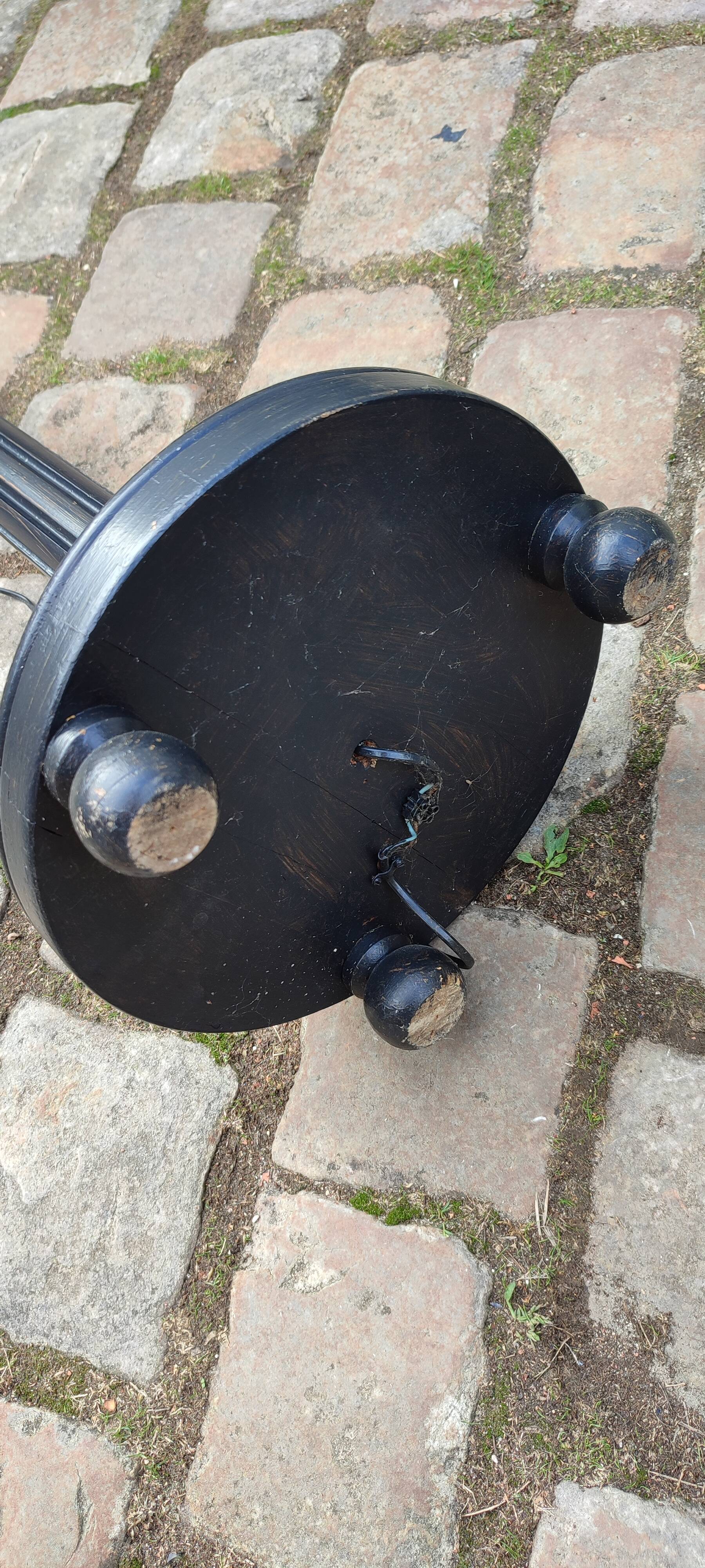 Set of 2 wooden floor lamps