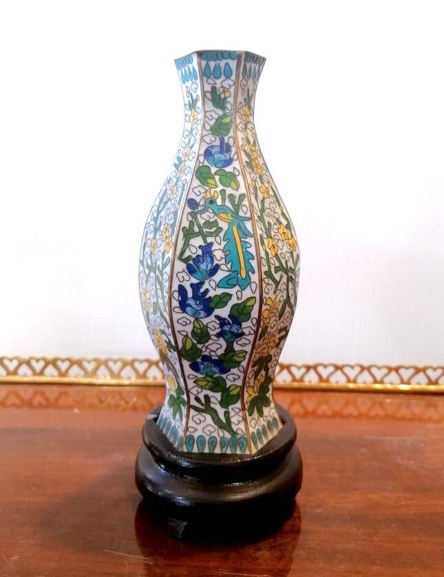 Soliflore vase in partitioned bronze China