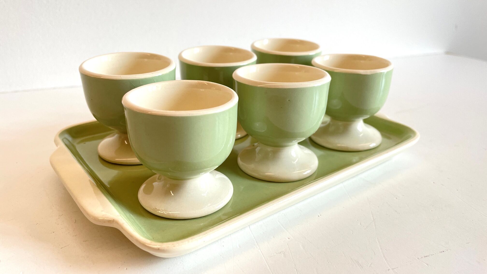 6 coquetiers sur plateau céramique par villeroy & boch
