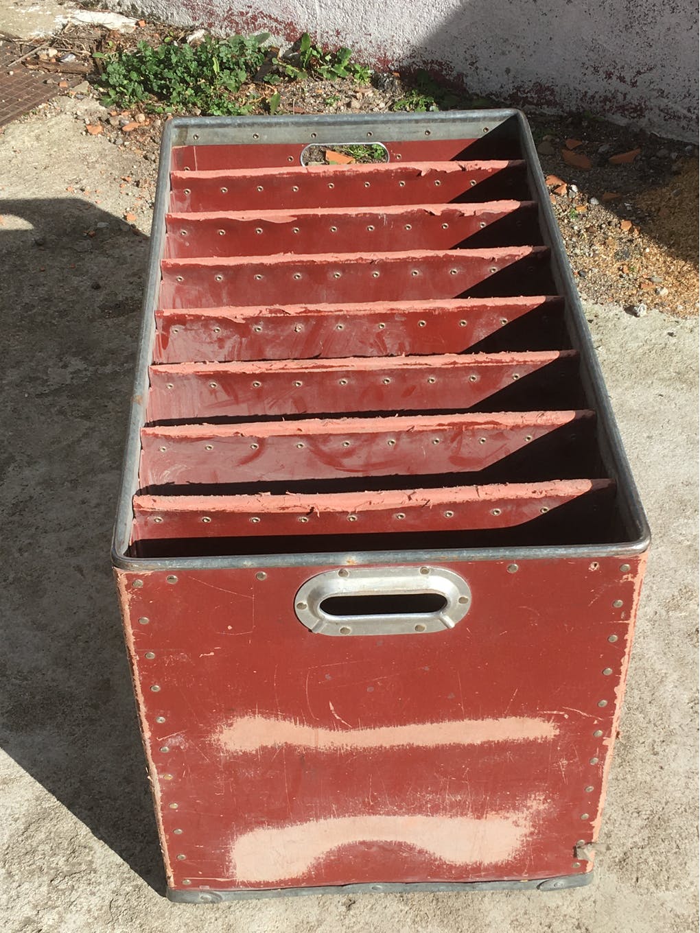 Suroy industrial textile partitioned cardboard workshop case