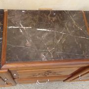 Grand buffet 2 corps en noyer et marbre