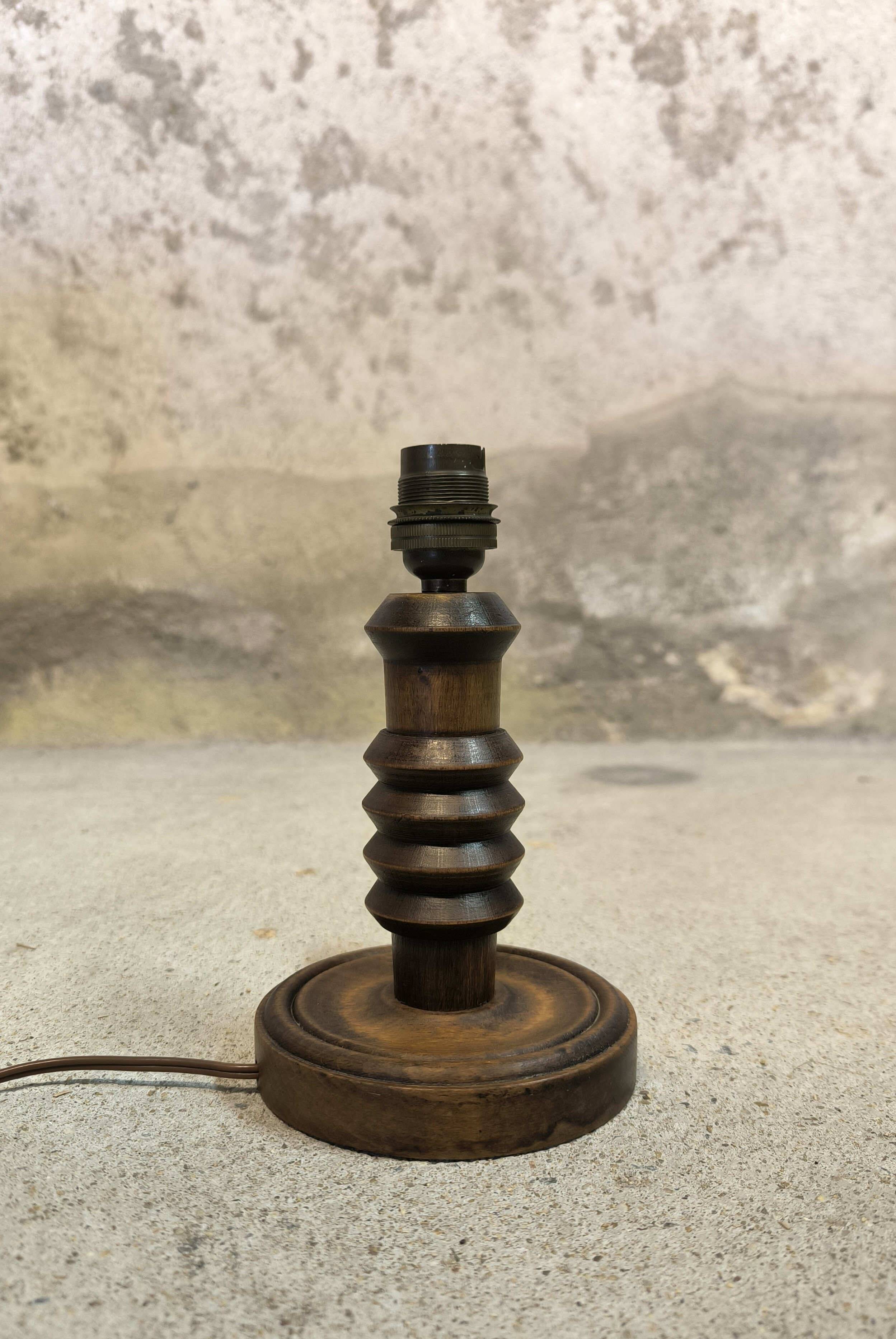Vintage table lamp in turned wood