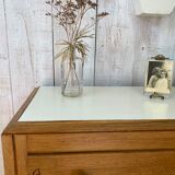 Vintage chest of drawers