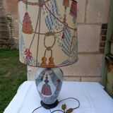 Lampe de table en porcelaine de Paris