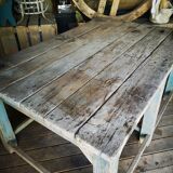 Workshop set, industrial central island.