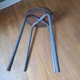 Minimalist stool