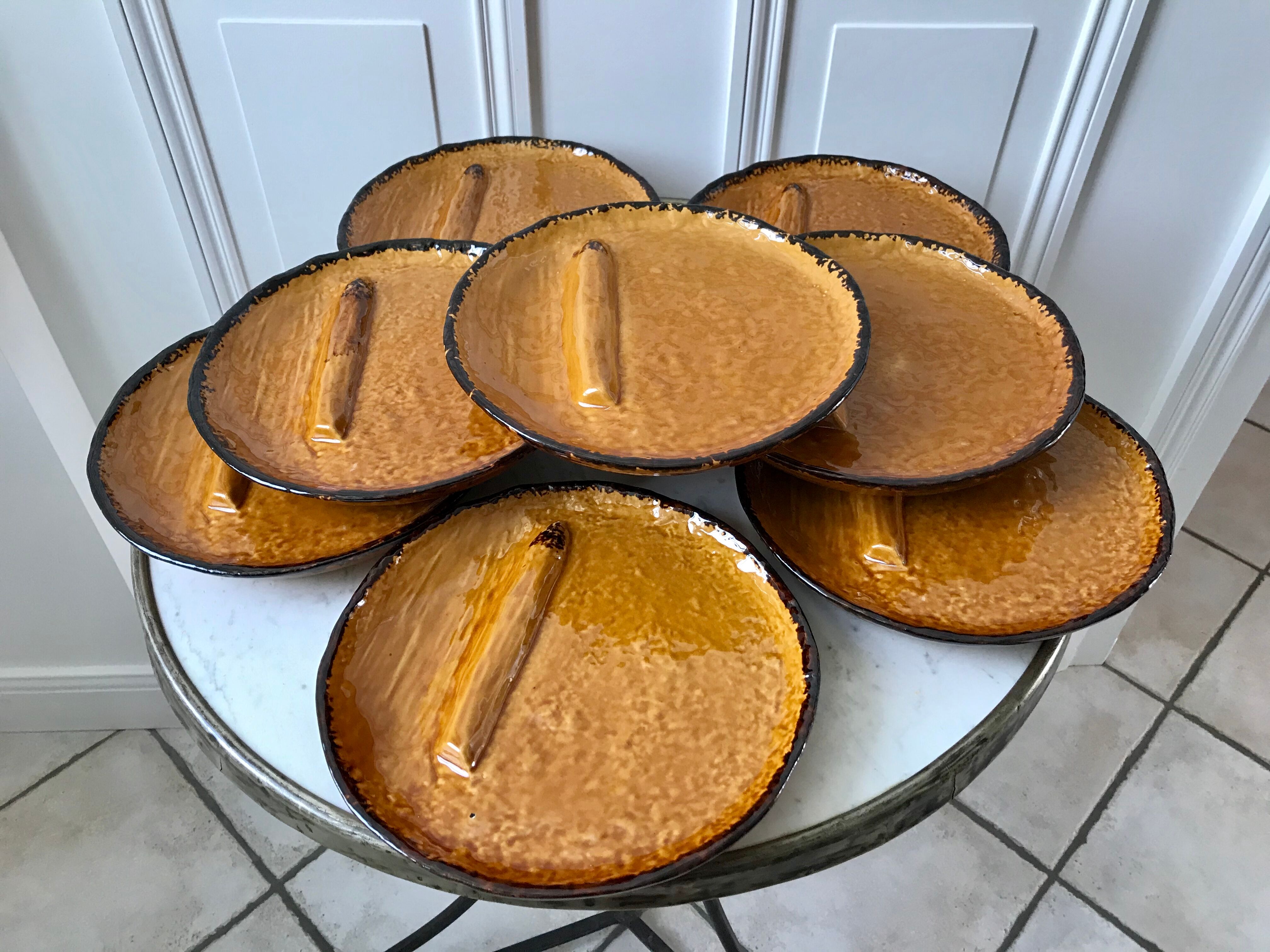 Set of 8 ceramic asparagus plates from Poët Laval 60s-70s
