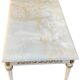 Table basse Louis XVI avec plateau marbre blanc