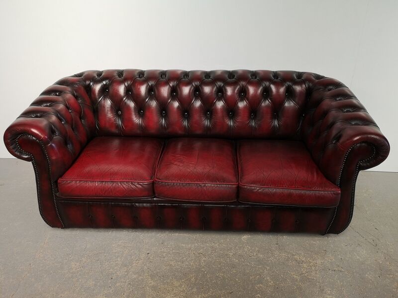 Sofa chesterfield curved burgundy leather three seats