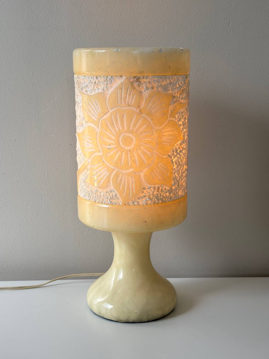 Alabaster lamp