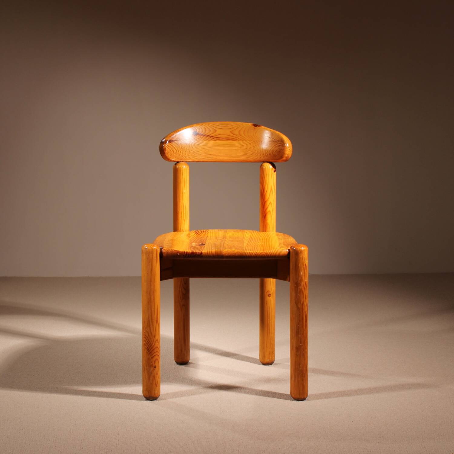 Six Dining Chairs in Pine Wood | Italy 1980s
