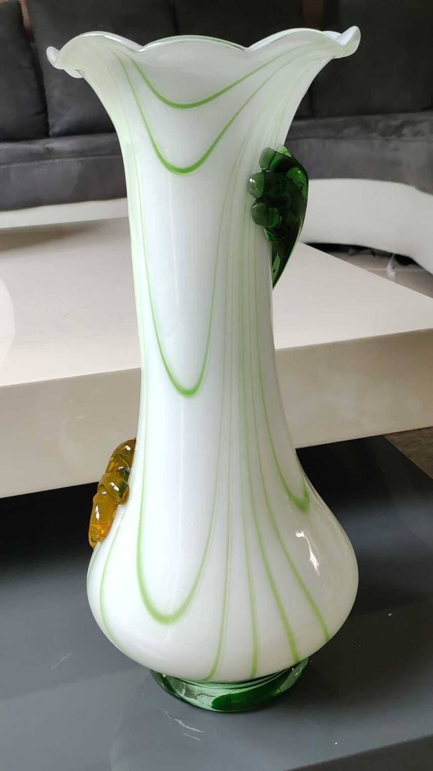 Large Venetian Vase in blown Art glass/Murano. Embossed amber-colored floral pattern. High 35 cm