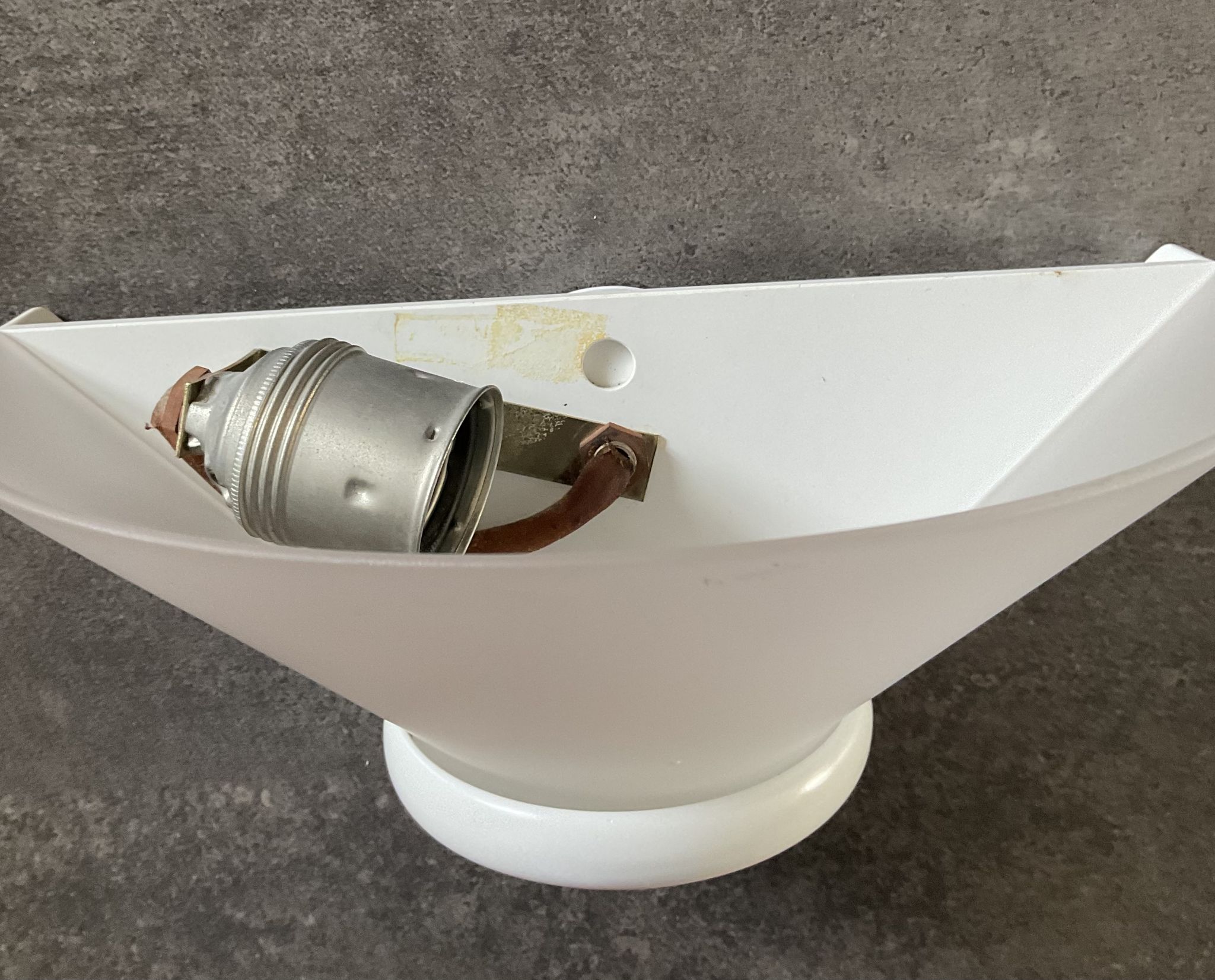 Ghiplen Ghidini wall lamp from the 70s in frosted glass and metal