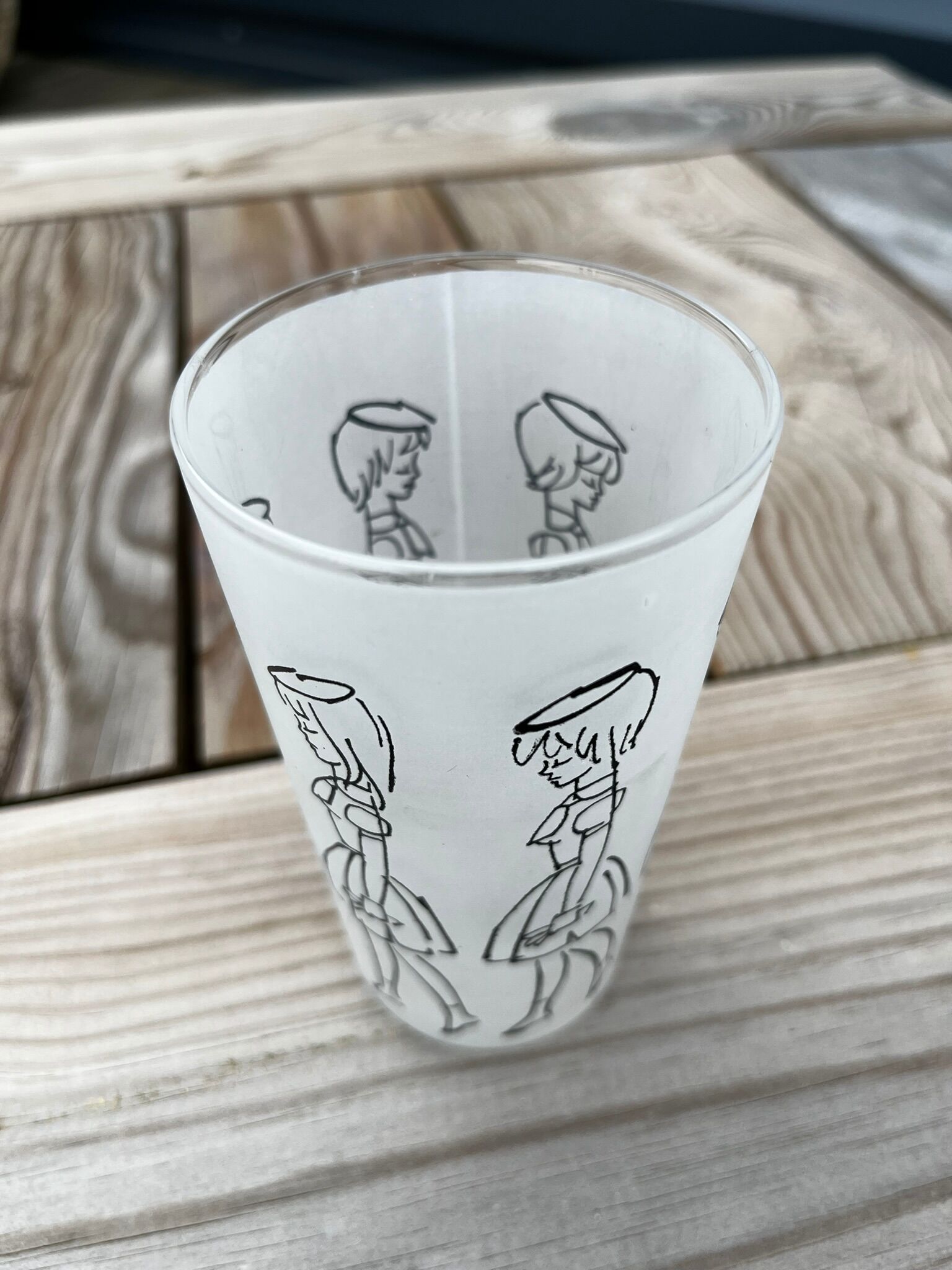Vintage glass signed Cabu