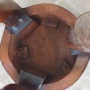 Tabouret tripode en noyer XXème