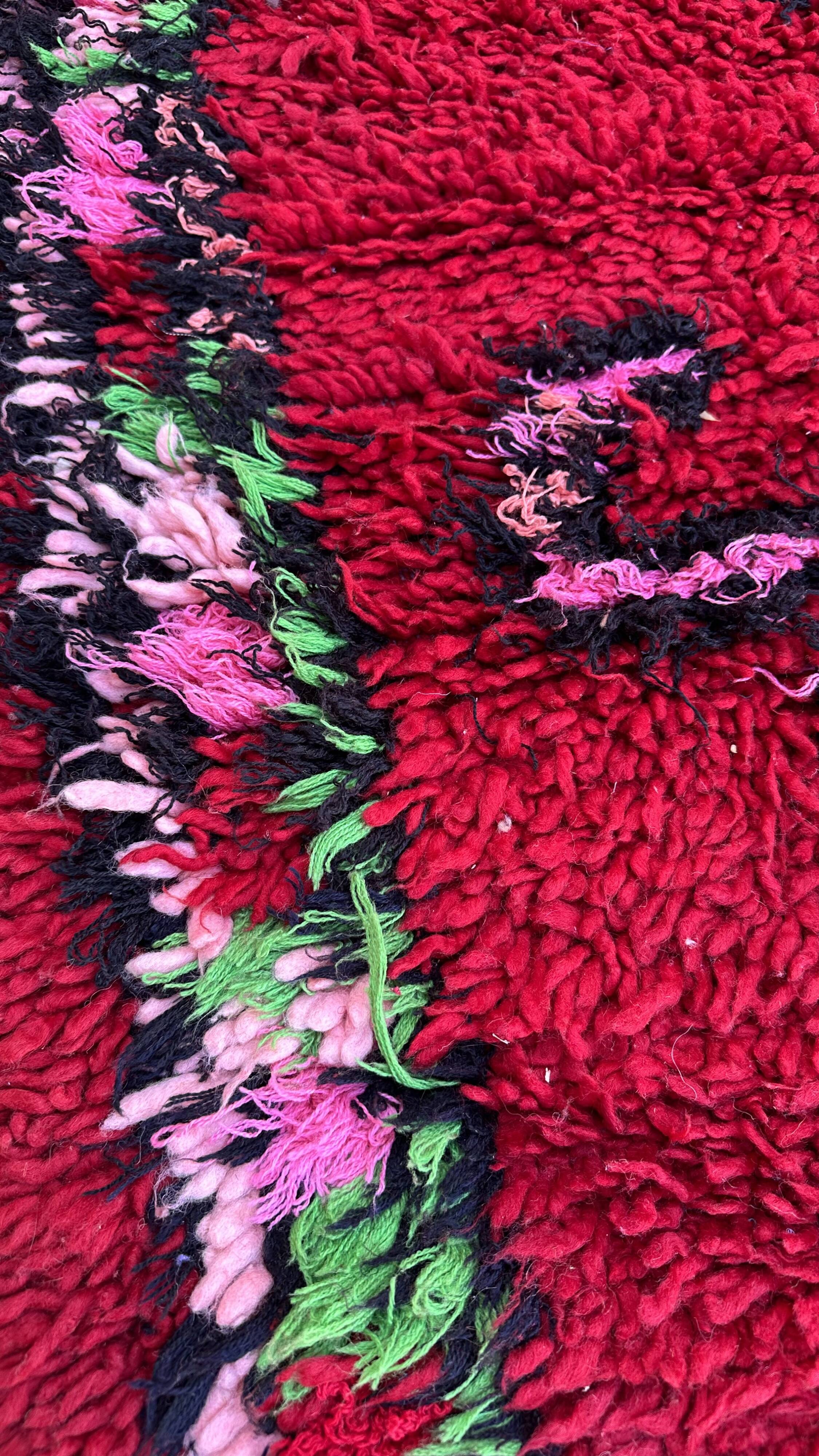 Red Boujad Moroccan rug - 337 x 93 cm