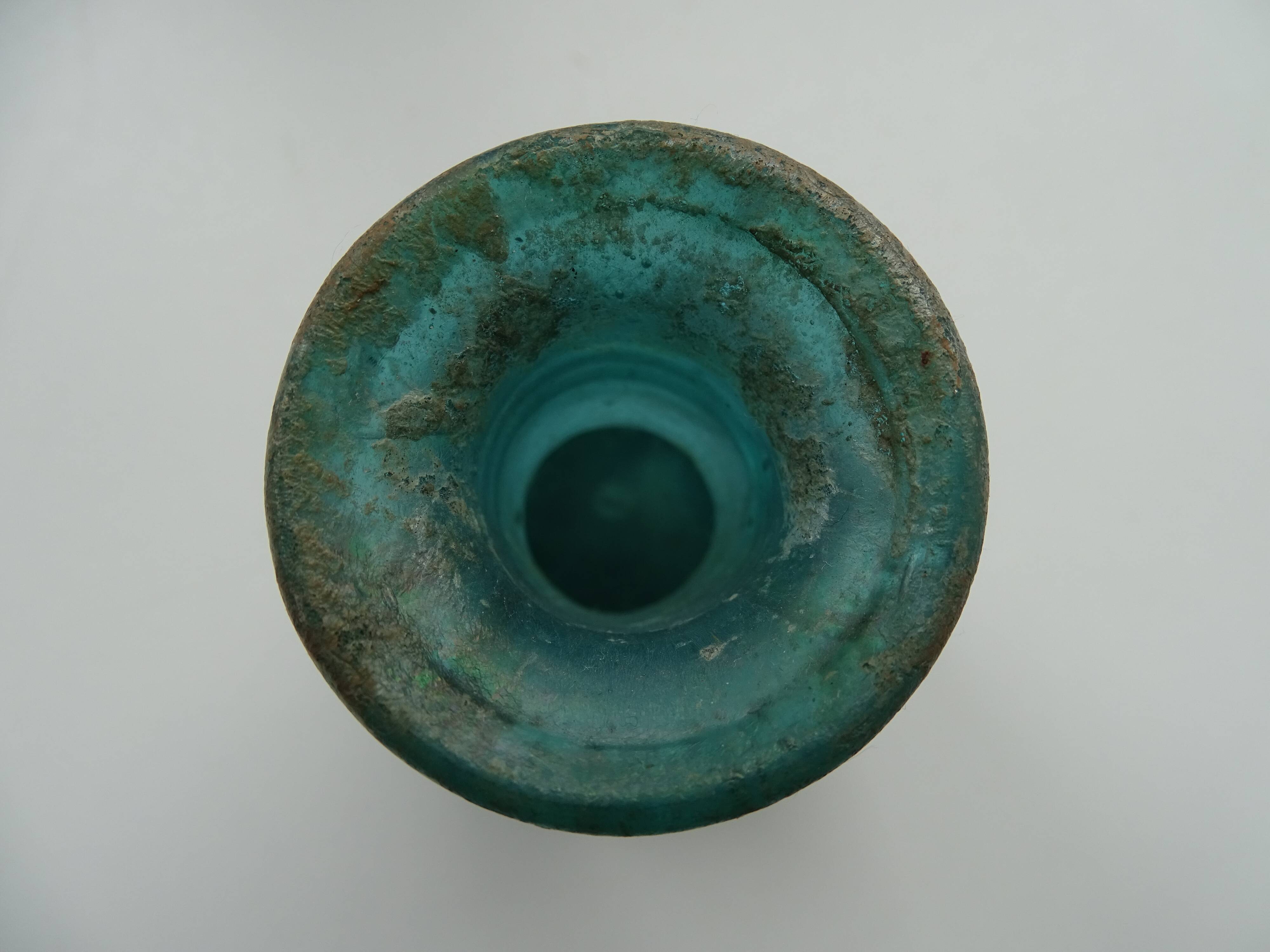 Ancient balsamaire Gallo Roman style iridescent glass paste