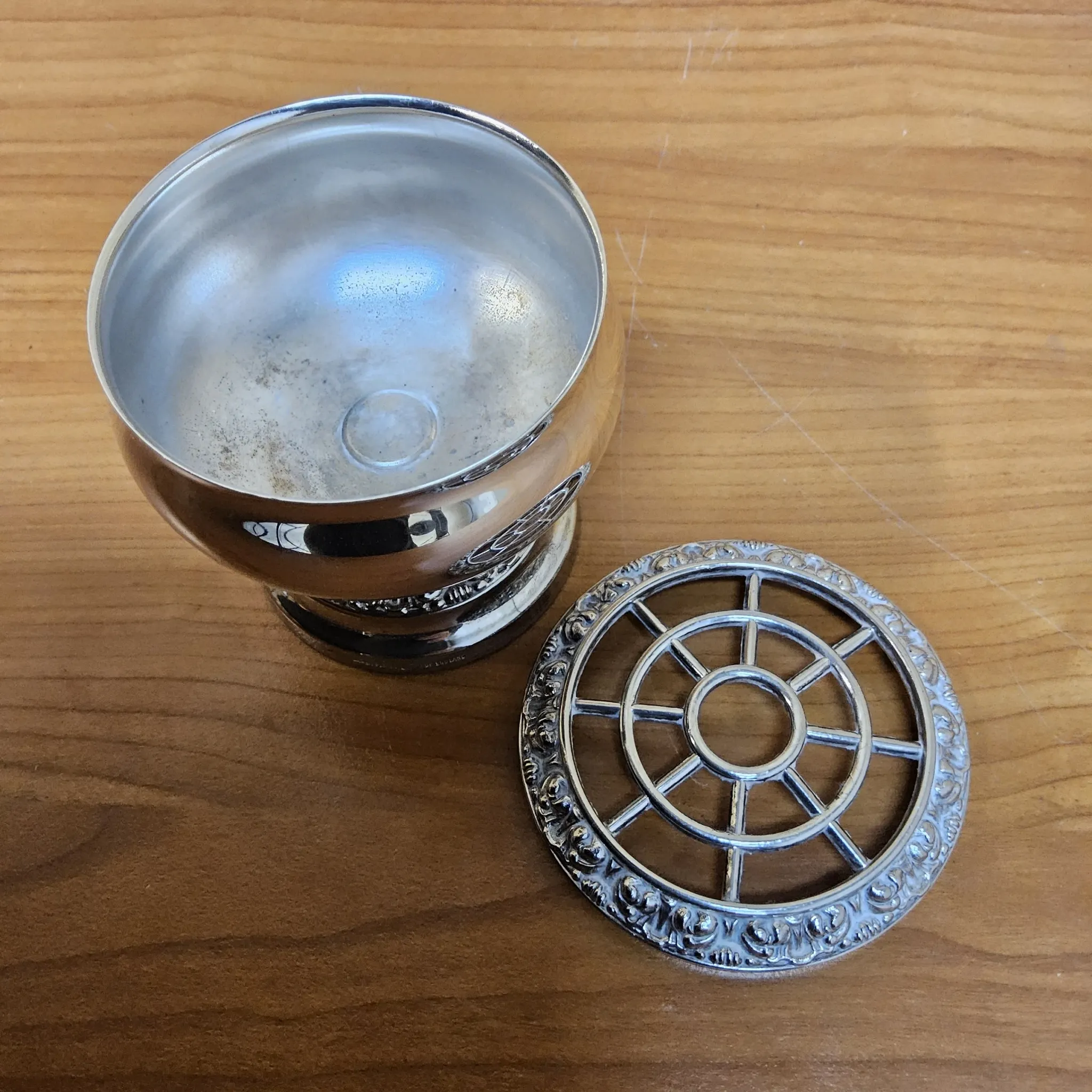 Vintage silver-plated English rose bowl (rose vase) Ianthe