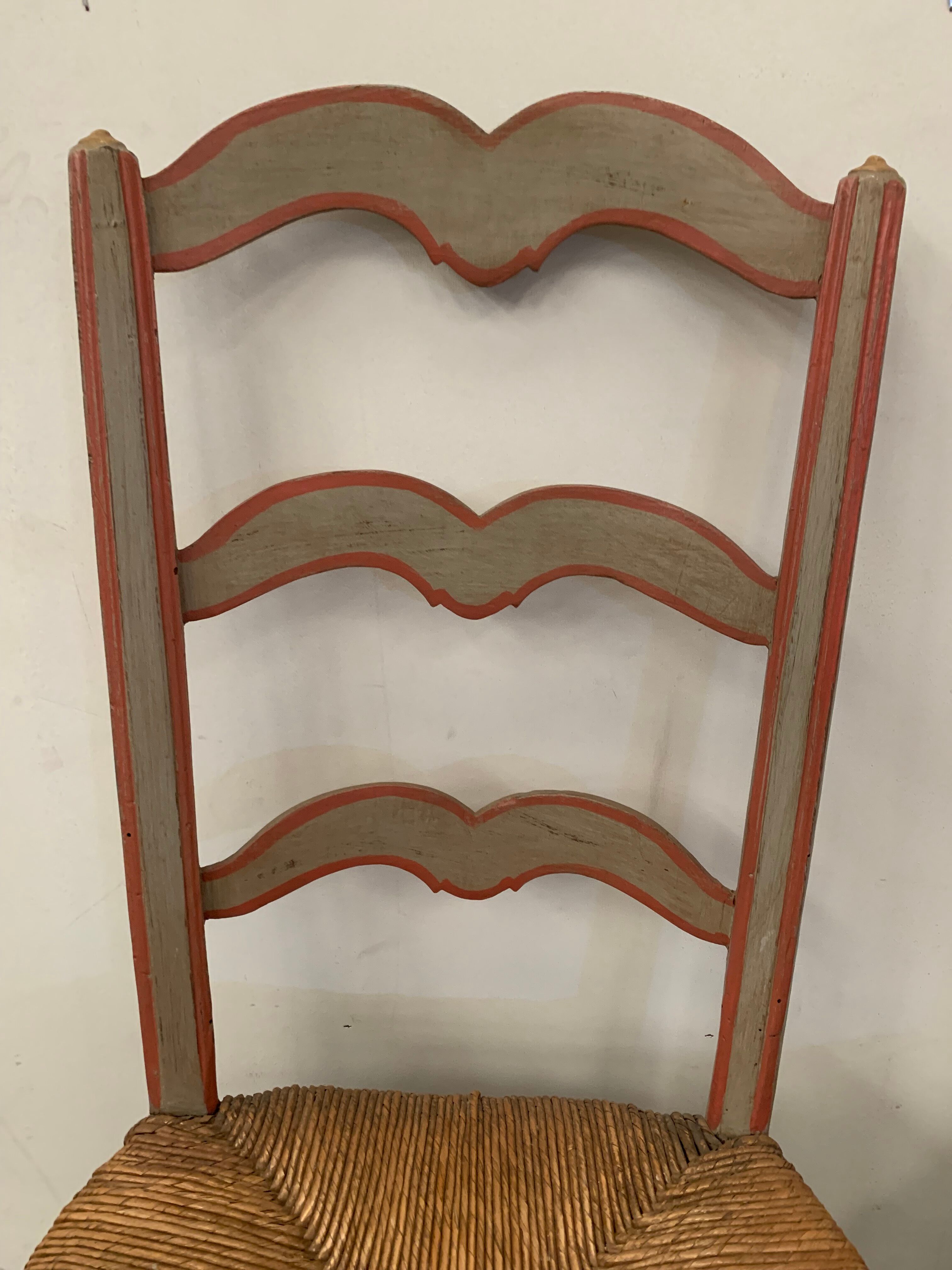 Paire de chaises Provençale en hêtre patiné XX siècle