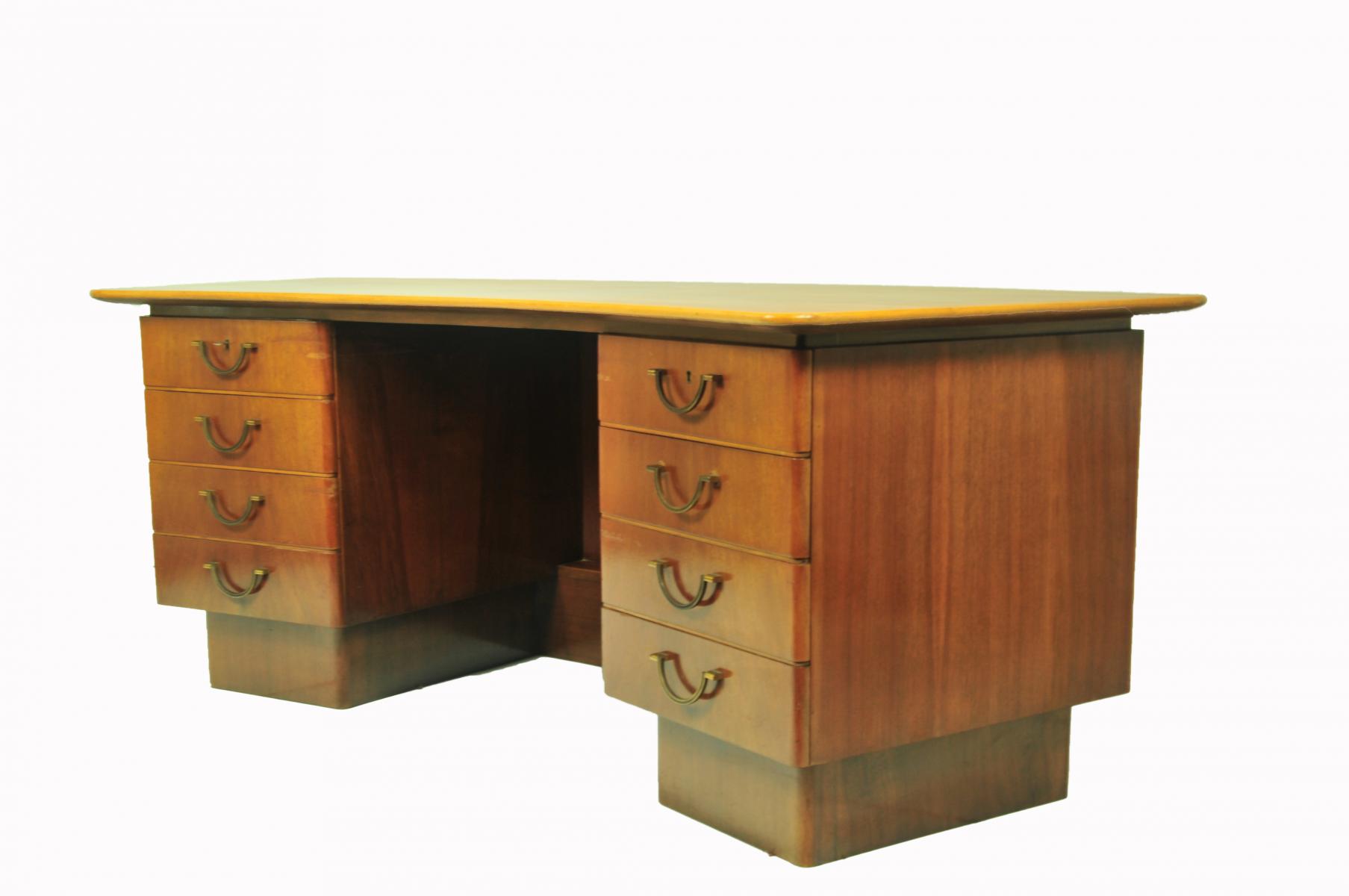 Office curve vintage